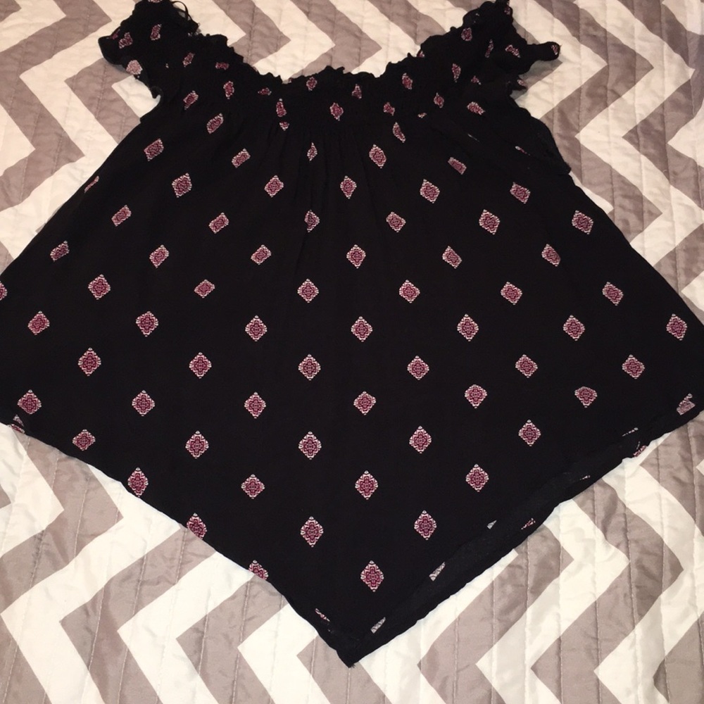 Off the shoulder Express shirt